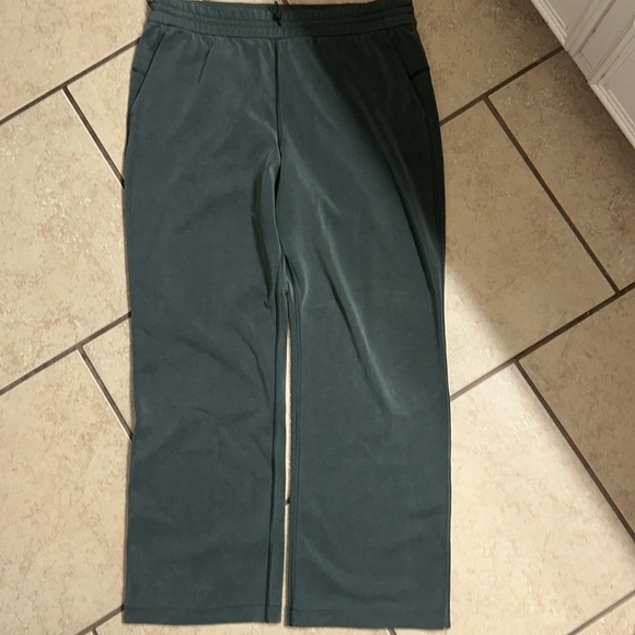 Lululemon High Rise Softstreme Pant - Picture 6 of 15